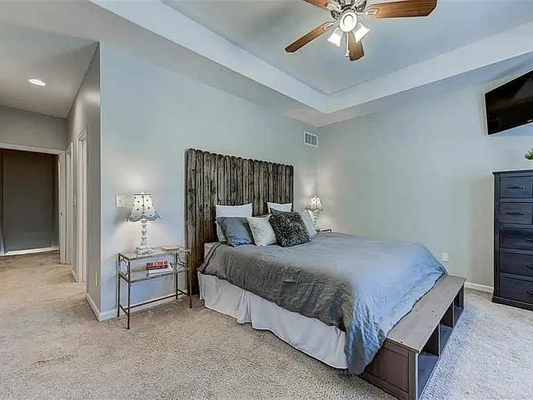 375 Highland Ave NE #606 — Photo 13
