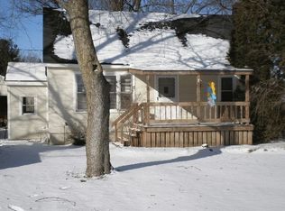 2825 Deland Rd, Waterford, MI 48329