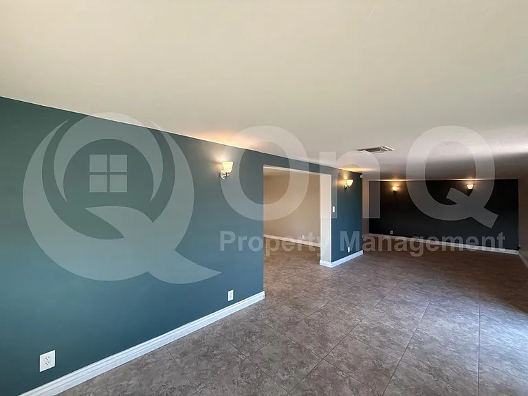 7408 E 29th St — Photo 17