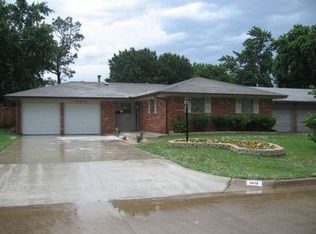 7413 NW 27th St, Bethany, OK 73008