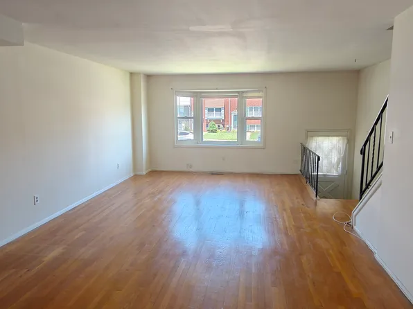 1014 Stormont Cir, Baltimore, MD 21227