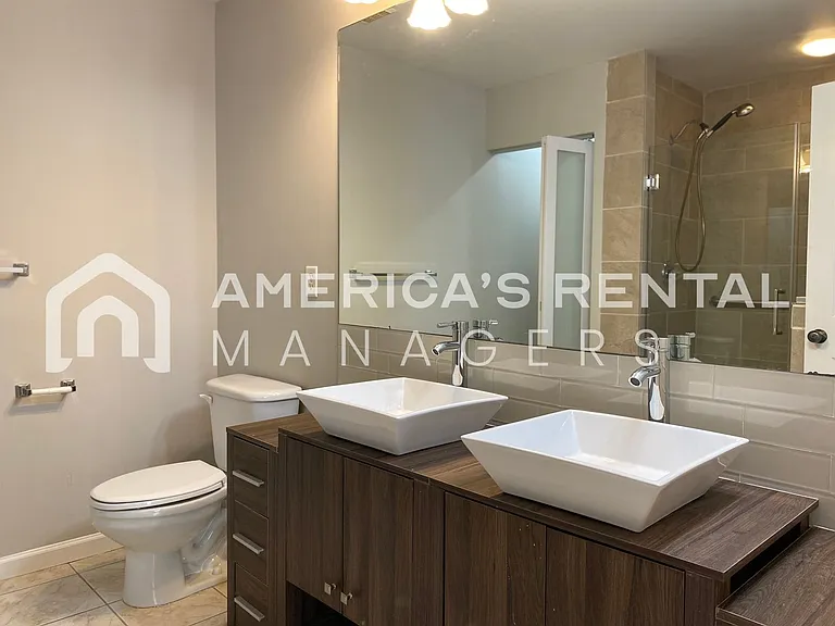 2819 Southwood Ln — Photo 18