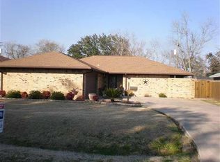 1418 South Ave, Port Neches, TX 77651