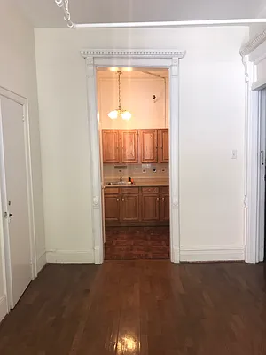 Rented by Chartwell Manhattan Realty | media 13