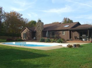 1988 Rocky Grove Ave, Franklin, PA 16323