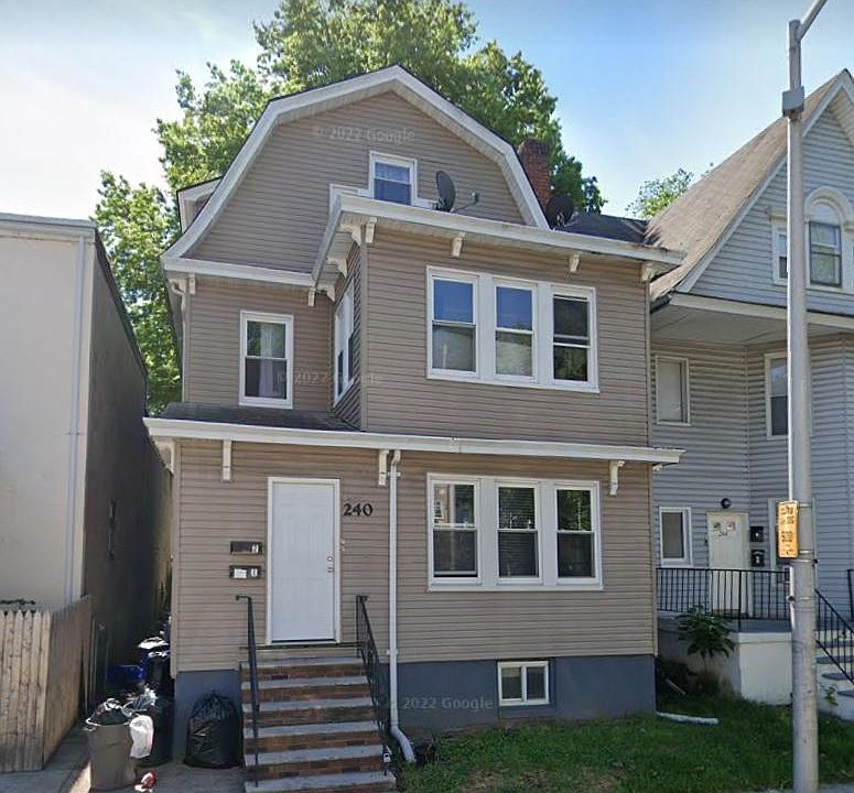 1st image of 240 Amherst St Floor 1