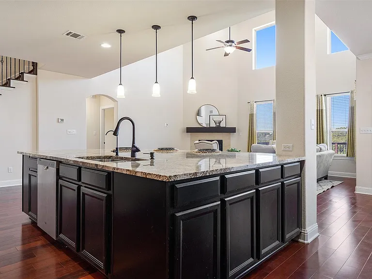 8417 Evelina Trl — Photo 16