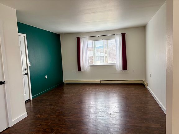 3rd image of 1714 Poplar St #C