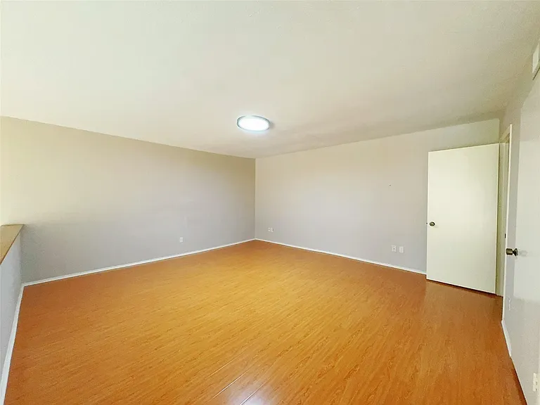 12633 Memorial Dr #74 — Photo 17
