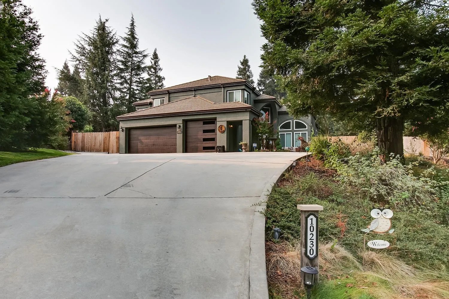 10230 Buckmeadows Dr photo 1
