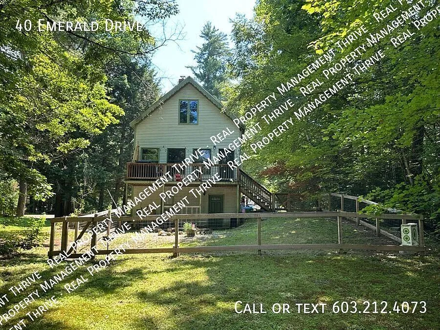 Charming 3 Bed, 2 Bath Home on Gould Pond — Photo 2