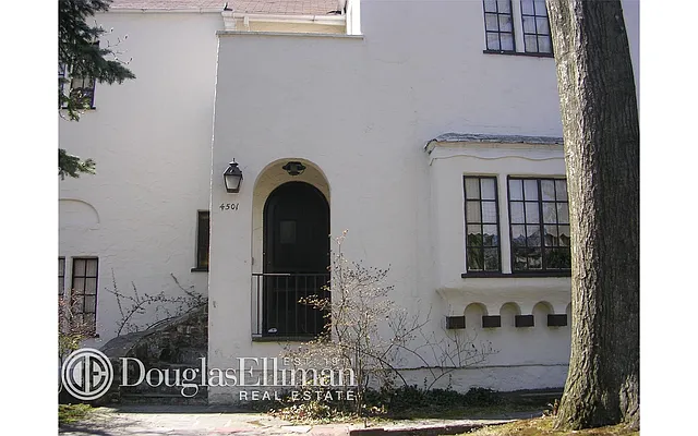 Sold by Douglas Elliman | media 31