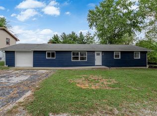 413 Marys Dr, Louisiana, MO