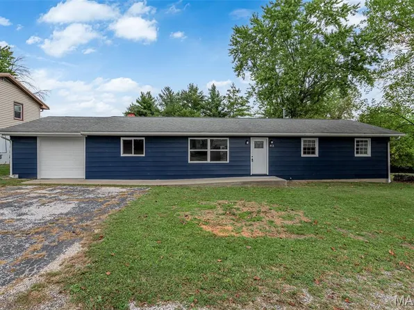 413 Marys Dr, Louisiana, MO 63353