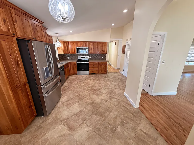 5088 S Woodmont Dr — Photo 4
