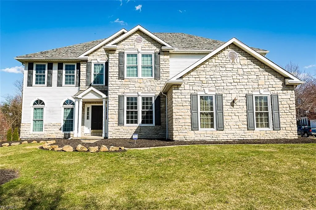 20824 Westminster Dr photo 1