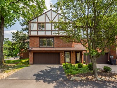 301 Trailside Dr, Sewickley, PA, 15143