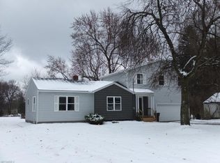 5613 Myers Rd, Akron, OH 44319