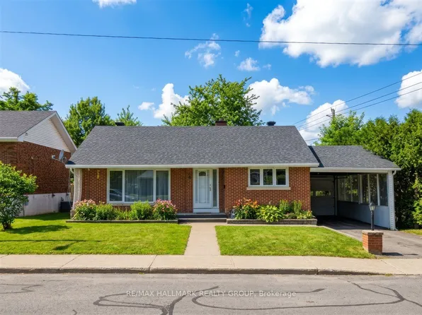 66 Broadview Ave E, Smiths Falls, ON K7A 3W6