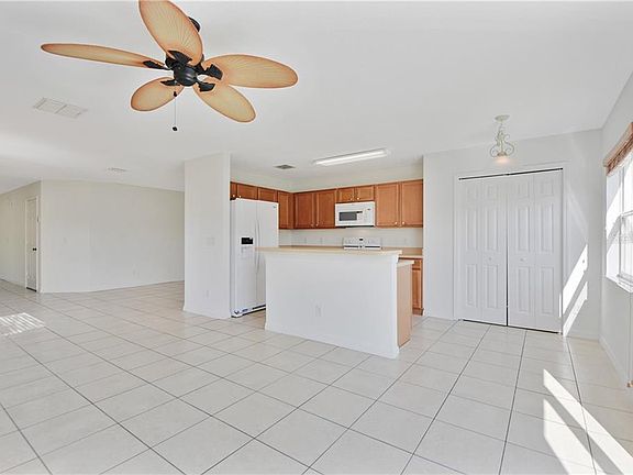 5th image of 620 Cresting Oak Cir #31