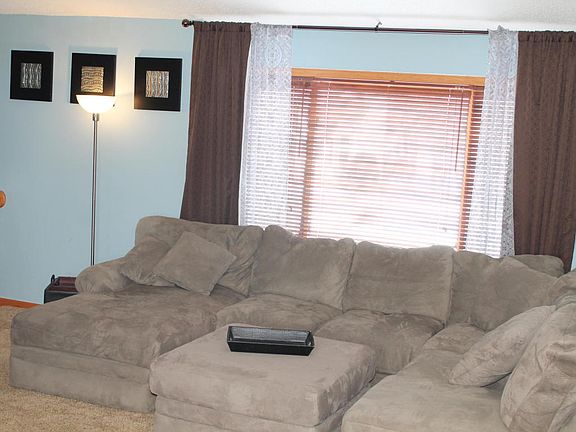 2nd image of 2280 1st Ave NE
