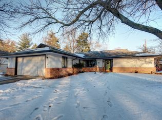 1426 Mayfair Rd, Champaign, IL 61821