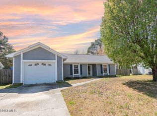 105 Saddle Ridge Ct, Jacksonville, NC 28540