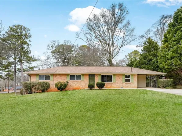 3924 Barr Cir, Tucker, GA 30084