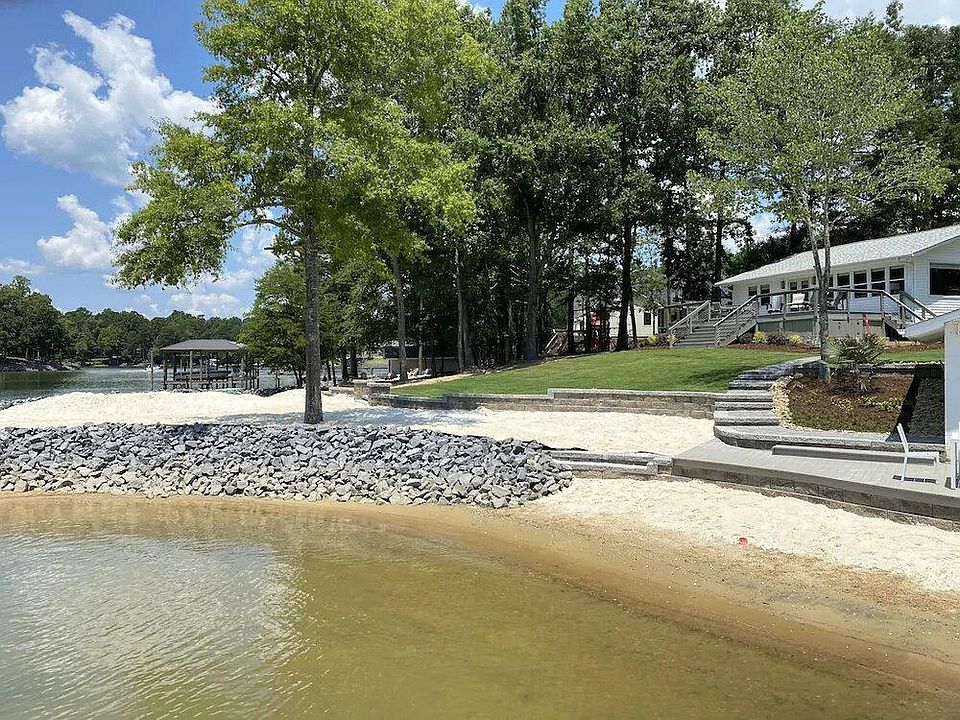1st image of 15500 Walnut Hill Dr