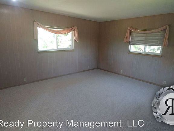 5th image of 550 Darby Ln