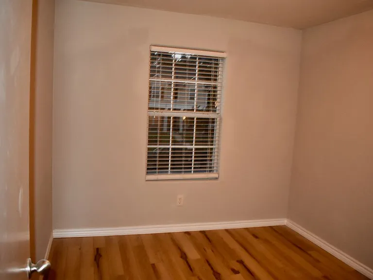 410 Laurel Sage Dr — Photo 12