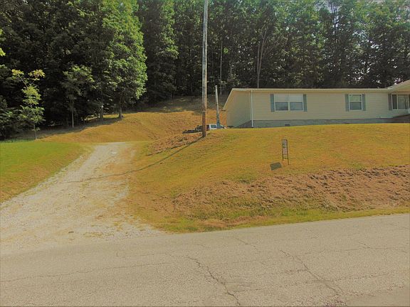 3rd image of 1122 State Route 1622