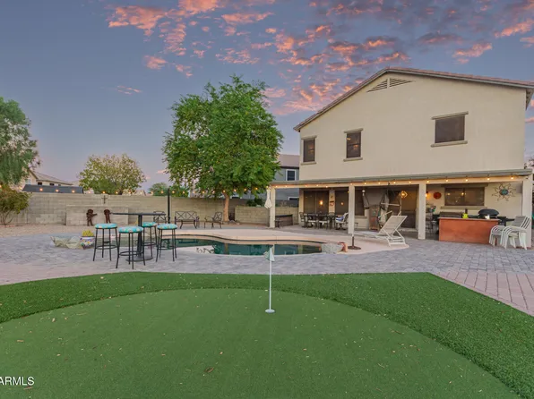 212 W HAYDEN PARK Road, San Tan Valley, AZ 85143