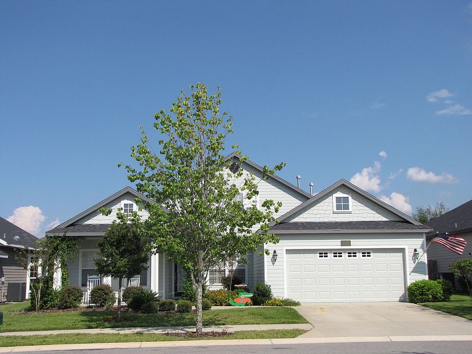 Front porch with rocking chairs
