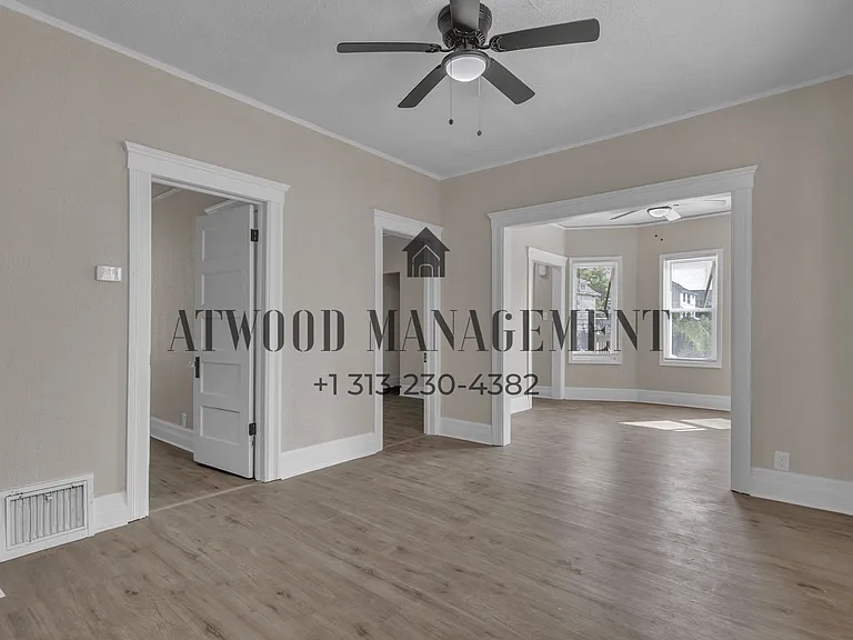 6439 Fischer Ave — Photo 6