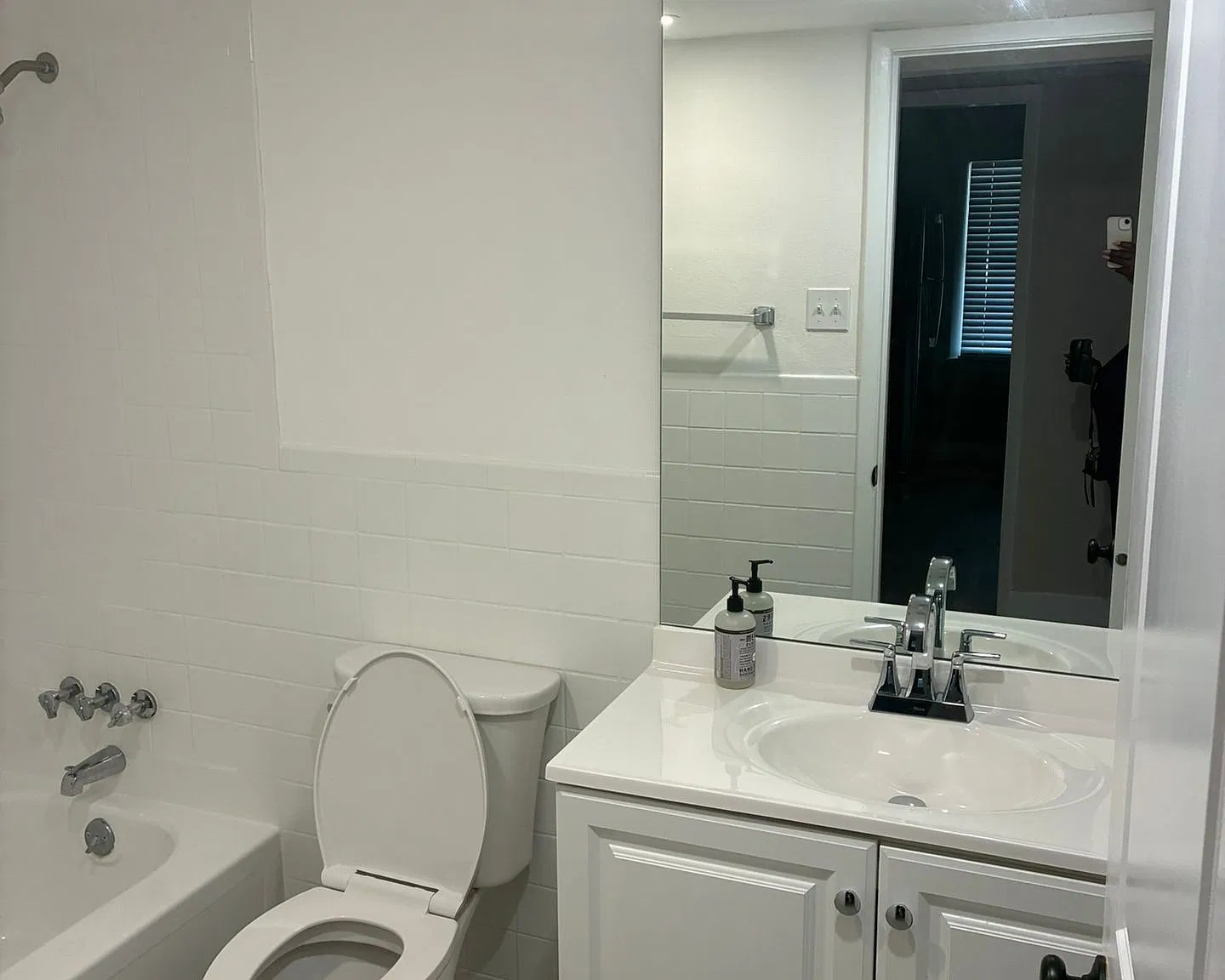 625 Broadmoor Drive — Photo 3