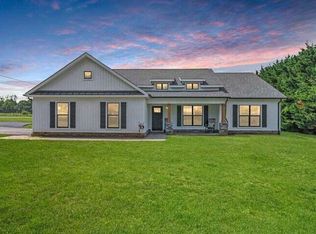 915 Morewood Rd, Hardy, VA 24101