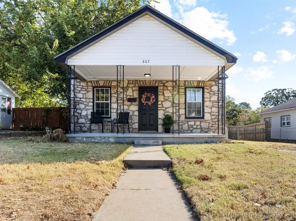 807 N Grant Ave, Sand Springs, OK 74063
