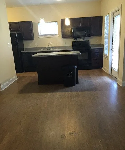 Monon Place II (Modern), Managed by Buckingham Monon Living — Photo 32