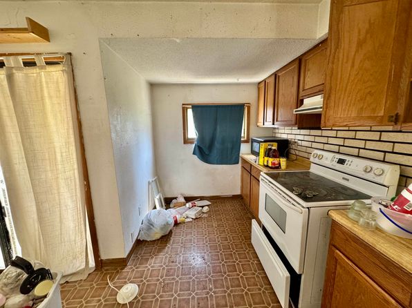400 Meredith St, Holbrook, NE 68948