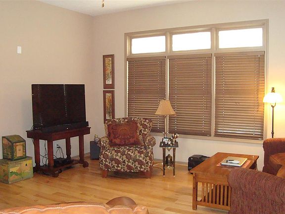 4th image of 58727 Baugo Cove Dr