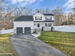 144 Lakeview Ct, Toms River, NJ 08753