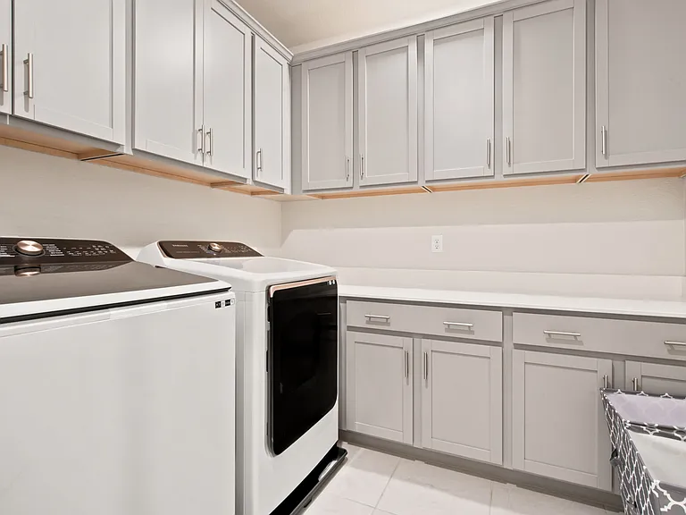 10024 Denali Ln — Photo 18