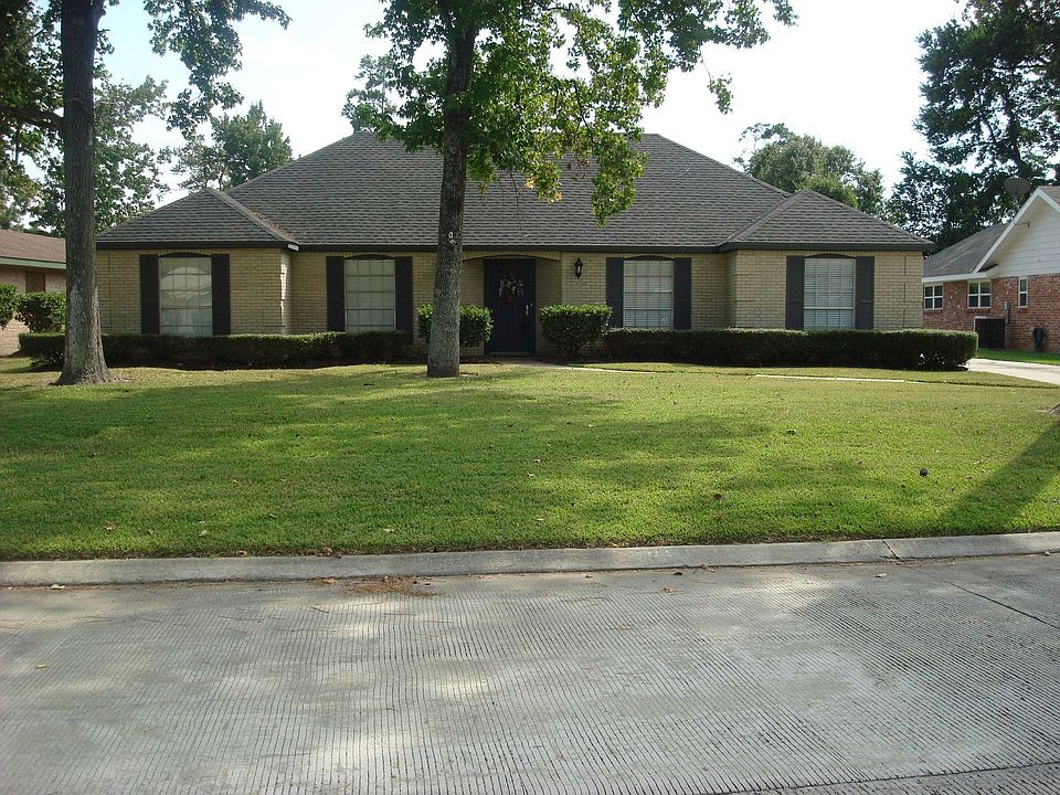 1st image of 1401 N Chateau Cir