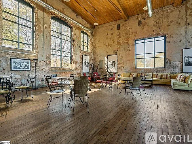 400 Mills Ave #209 — Photo 18