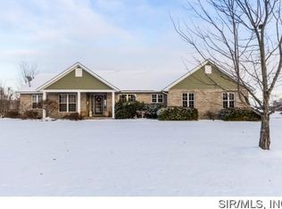 8220 Meadowfield Rd, Waterloo, IL 62298