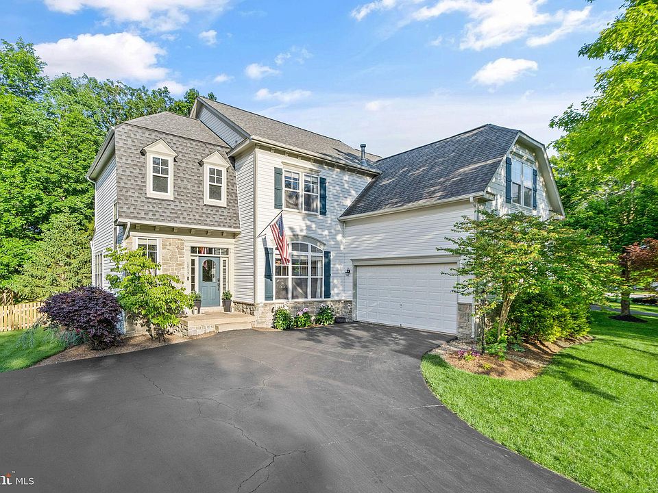 12773 Victory Lakes Loop, Bristow, VA 20136 | Zillow