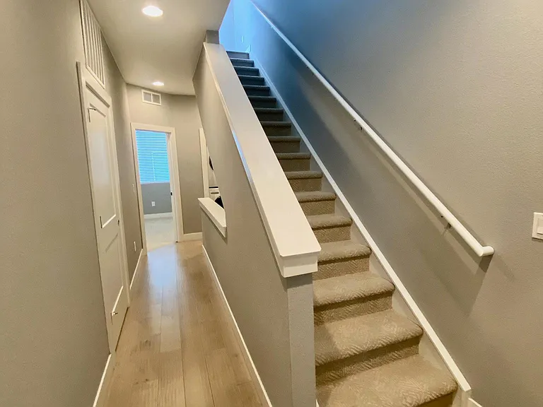 1075 Mariposa St — Photo 32