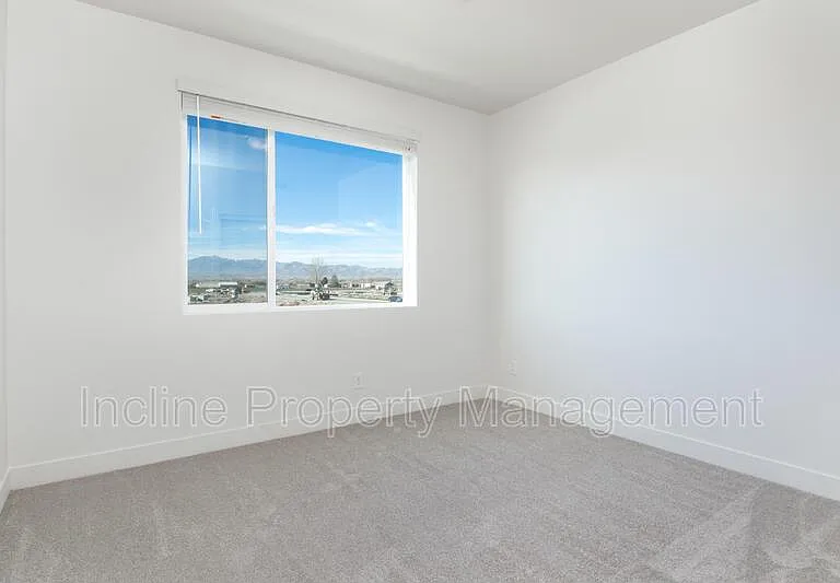 362 S 1080 W #A202 — Photo 13