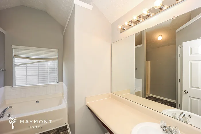 11189 James Madison Dr — Photo 7